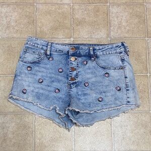No Boundaries Blue Jean Shorts with Floral Embroidery Size 13